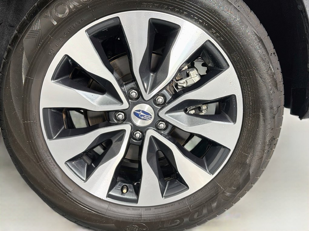 Used 2025 Subaru Outback Limited AWD/4WD image 34