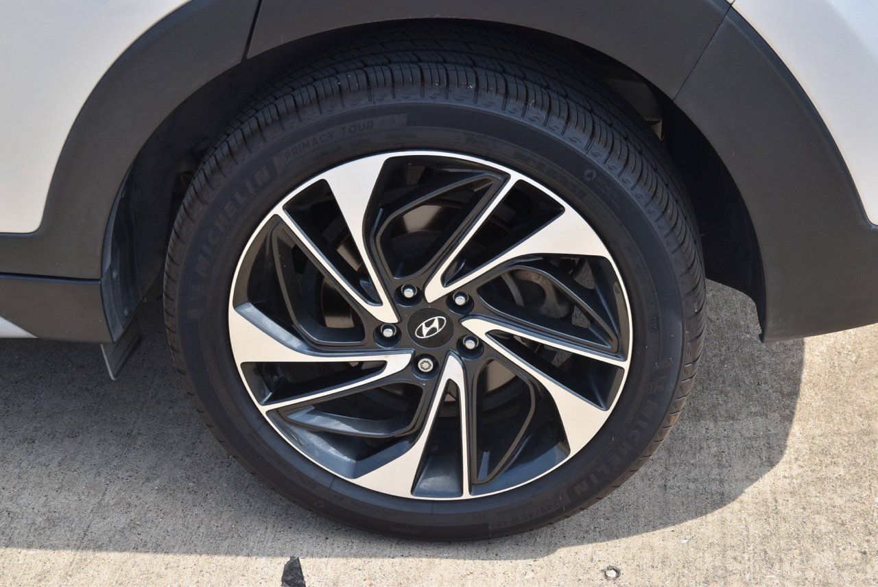 Used 2019 Hyundai Tucson Sport FWD image 10