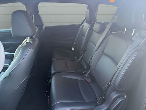 Used 2024 Honda Odyssey EX-L image 11