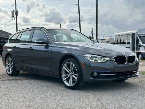 Used 2017 BMW 330i xDrive Wagon AWD/4WD image 9