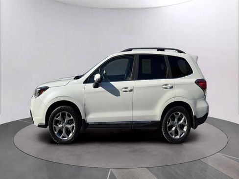 Used 2017 Subaru Forester 2.5i Touring image 4