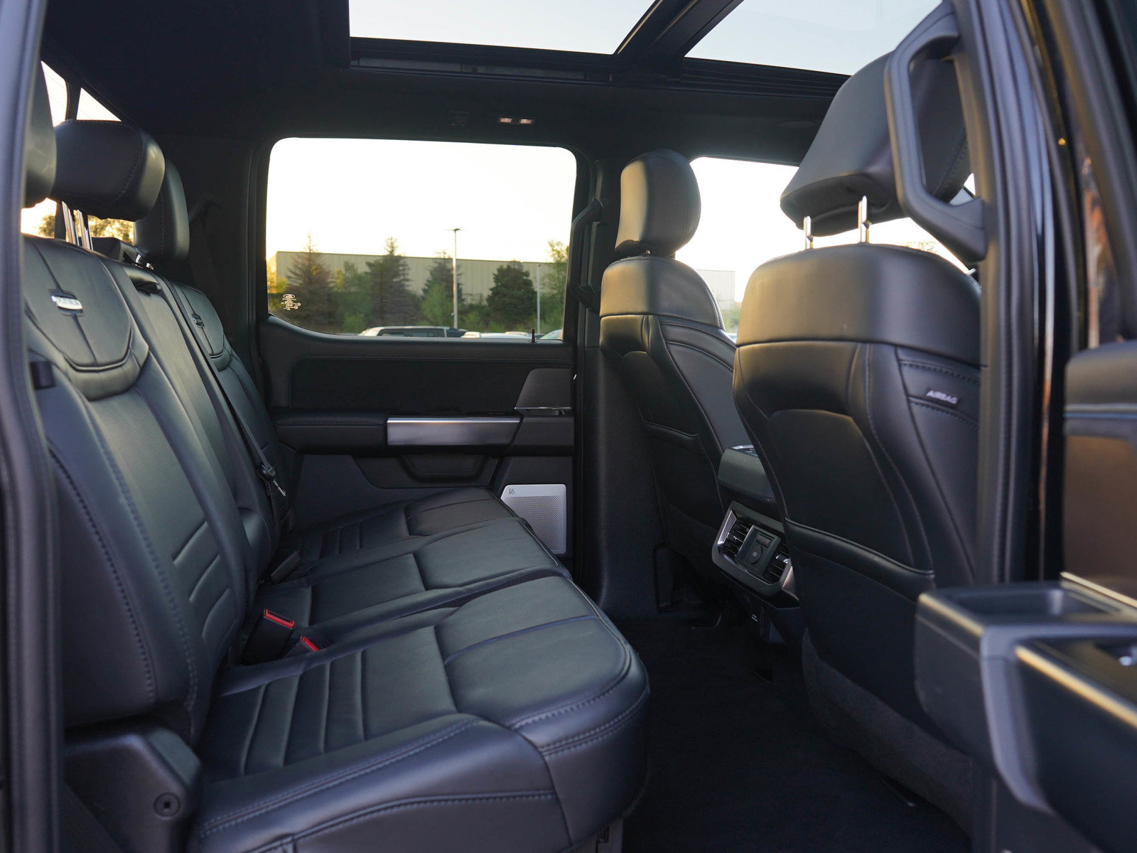 Used 2026 Ford F350 Platinum AWD/4WD image 13