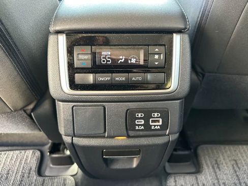 Certified 2024 Subaru Ascent Premium w/ Convenience Package image 19
