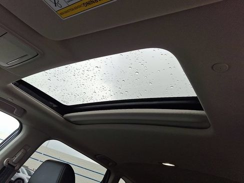 Used 2023 Honda CR-V EX-L image 10