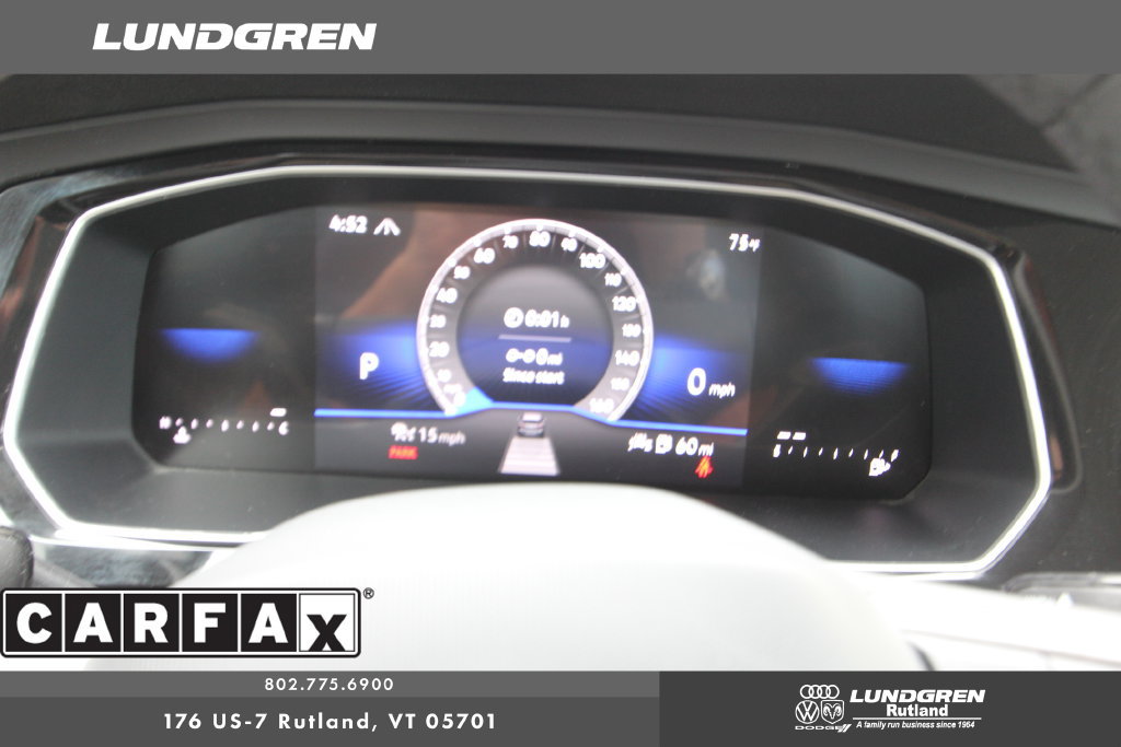 Used 2024 Volkswagen Jetta SE FWD image 3