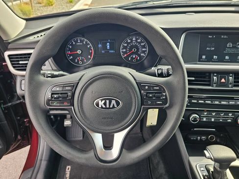 Used 2018 Kia Optima LX FWD image 18