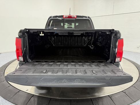 Used 2023 Chevrolet Colorado Z71 w/ Z71 Convenience Package 2 image 41