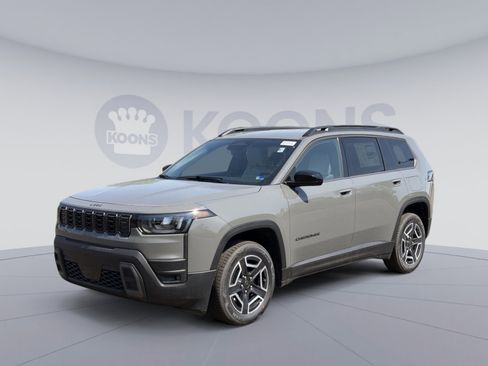 New 2026 Jeep Cherokee Laredo AWD/4WD image 1