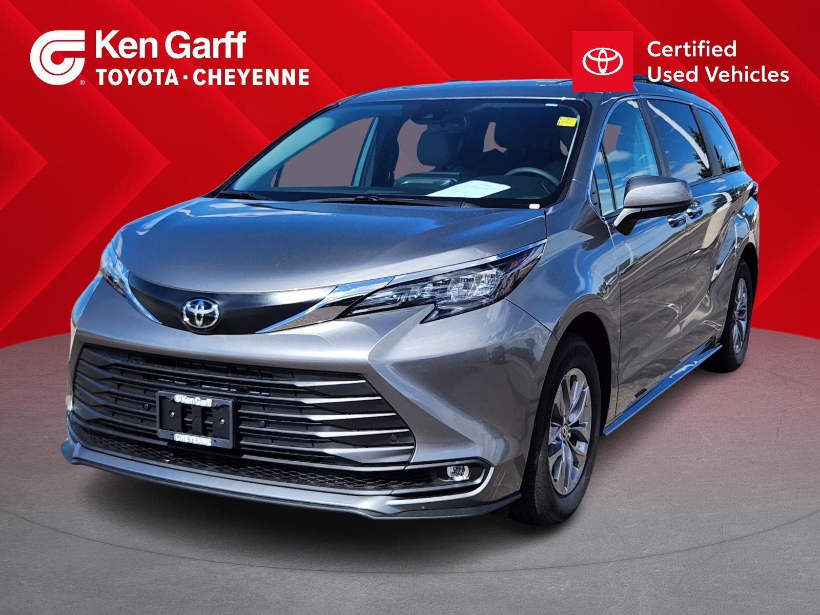 Certified 2026 Toyota Sienna XLE AWD/4WD image 1