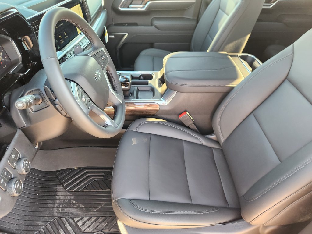 New 2026 Chevrolet Silverado 1500 RST AWD/4WD image 9
