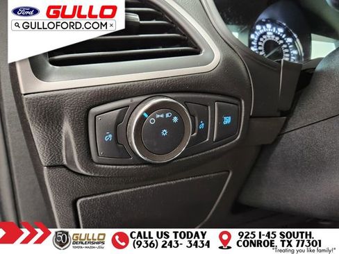 Used 2022 Ford Edge SE image 20