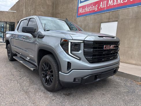 Used 2024 GMC Sierra 1500 Elevation w/ X31 Off-Road Package AWD/4WD image 3