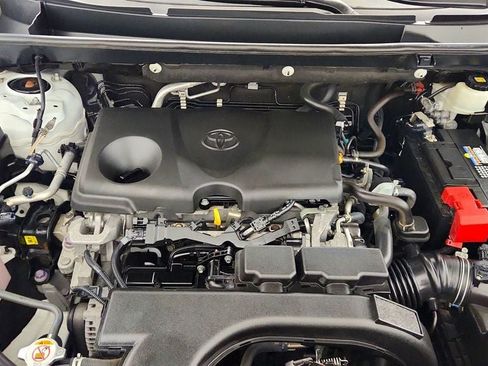 Used 2021 Toyota RAV4 XLE w/ Convenience Package AWD/4WD image 27