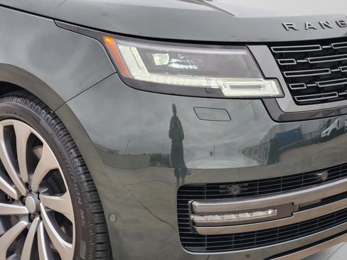 Certified 2025 Land Rover Range Rover SE AWD/4WD image 31
