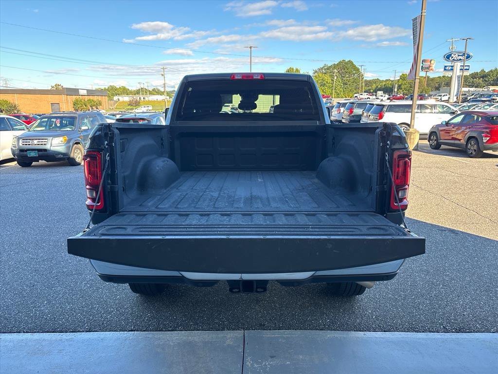 Used 2026 RAM 2500 Big Horn AWD/4WD image 3