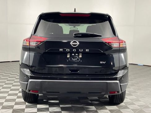 Used 2024 Nissan Rogue SV FWD image 10