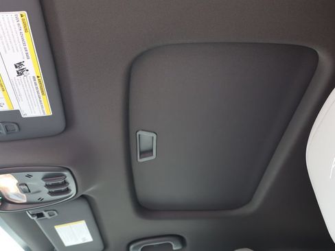 New 2026 Buick Envista Avenir FWD image 16