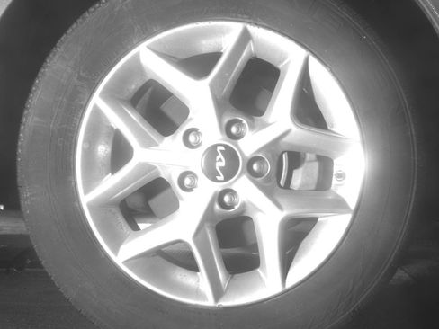 Used 2025 Kia Soul LX w/ LX Technology Package FWD image 16
