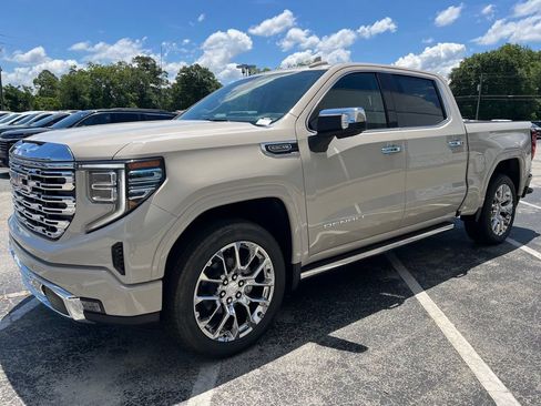 New 2026 GMC Sierra 1500 Denali w/ Denali Reserve Package AWD/4WD image 23
