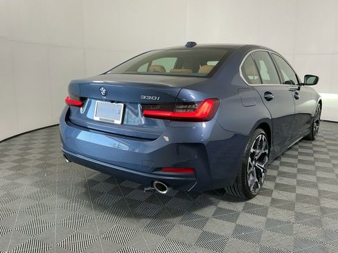 Certified 2025 BMW 330i Sedan w/ M Sport Package RWD image 5