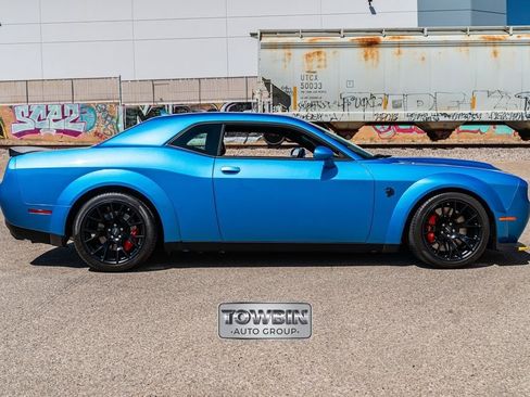 Used 2023 Dodge Challenger SRT Hellcat RWD image 9