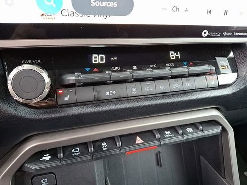 Used 2022 Toyota Tundra SR5 image 18