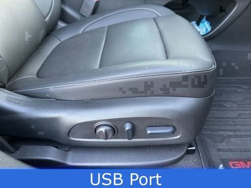 Certified 2023 GMC Acadia SLT w/ Technology Package image 16