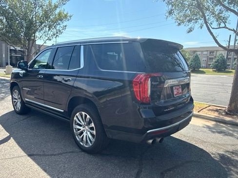 Used 2021 GMC Yukon Denali w/ Denali Premium Package AWD/4WD image 5