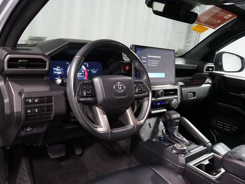 Used 2024 Toyota Tacoma TRD Off-Road image 7