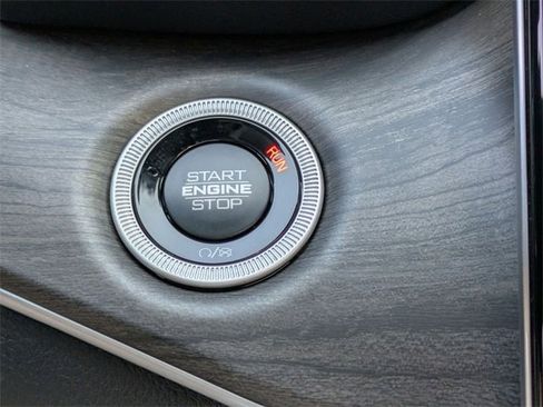 New 2025 Jeep Grand Cherokee L Limited w/ Black Appearance Package image 22