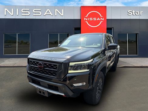Used 2024 Nissan Frontier PRO-4X w/ Technology Package AWD/4WD image 3