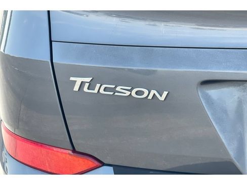 Used 2017 Hyundai Tucson Sport w/ Cargo Package FWD image 18