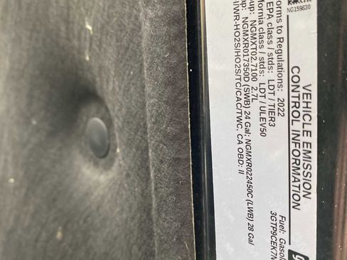 Used 2022 GMC Sierra 1500 Elevation image 28