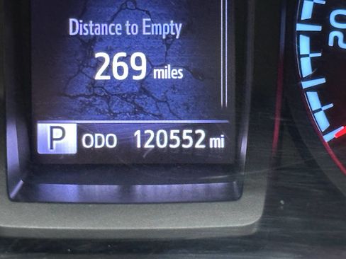 Used 2020 Toyota Tacoma SR image 24