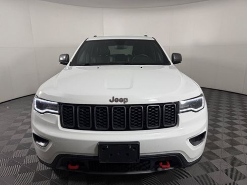 Used 2019 Jeep Grand Cherokee Trailhawk w/ Trailhawk Luxury Group AWD/4WD image 2