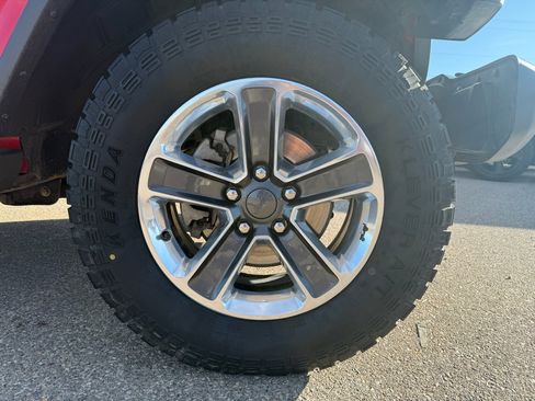 Used 2021 Jeep Wrangler Unlimited Sahara image 21