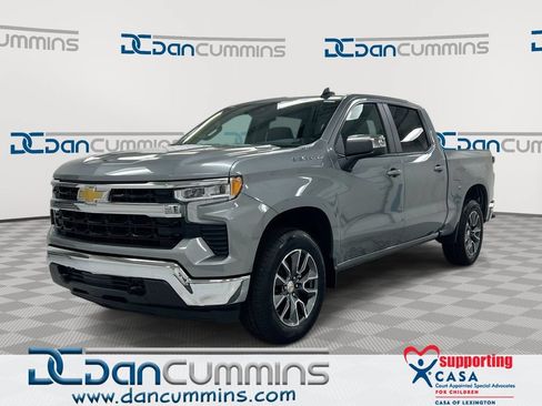 Used 2025 Chevrolet Silverado 1500 LT AWD/4WD image 1