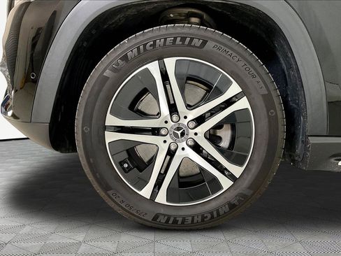 Certified 2023 Mercedes-Benz GLS 450 4MATIC image 35