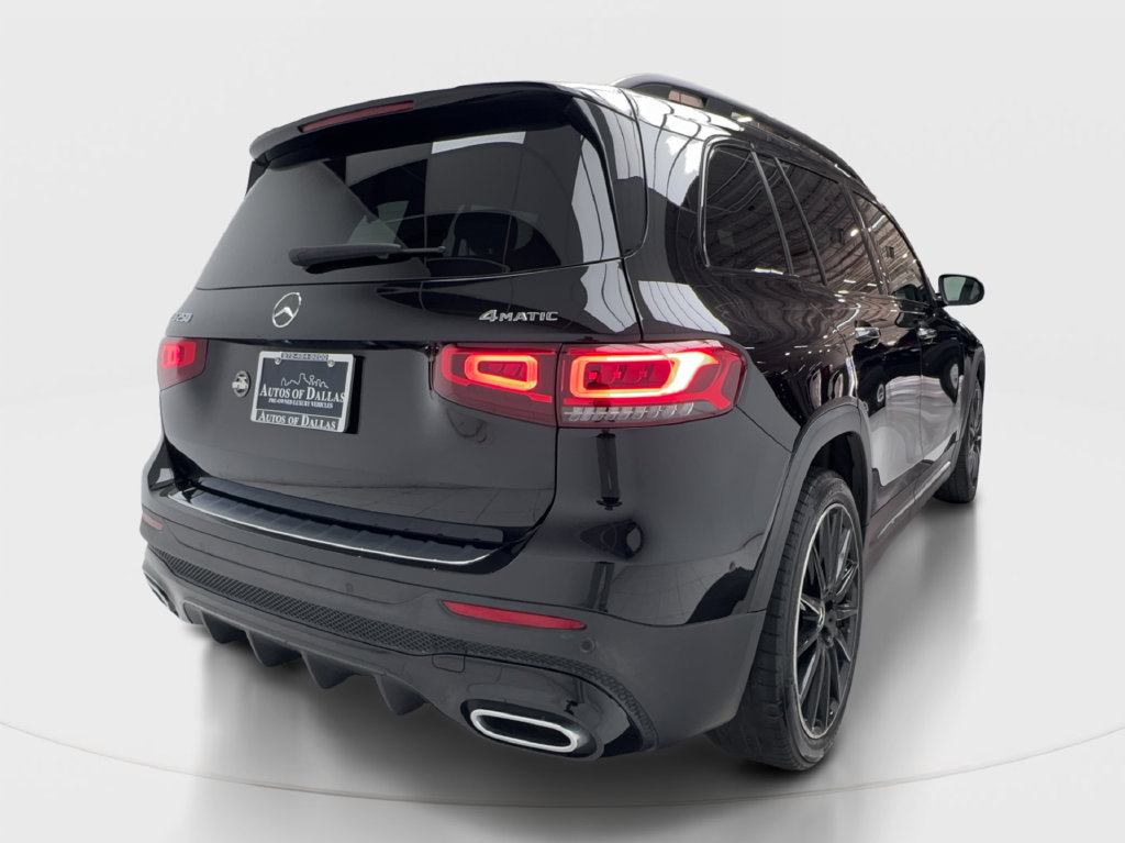 Used 2023 Mercedes-Benz GLB 250 4MATIC image 8
