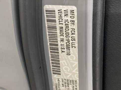 Used 2023 Dodge Durango GT image 31