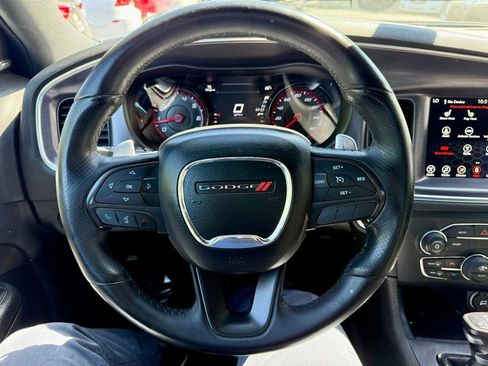 Used 2017 Dodge Charger R/T w/ Blacktop Package RWD image 23