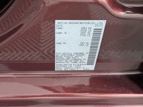 Used 2025 Nissan Altima 2.5 SV FWD image 35