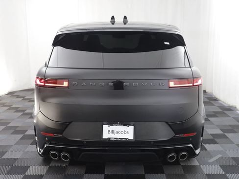 Used 2024 Land Rover Range Rover Sport AWD/4WD image 17