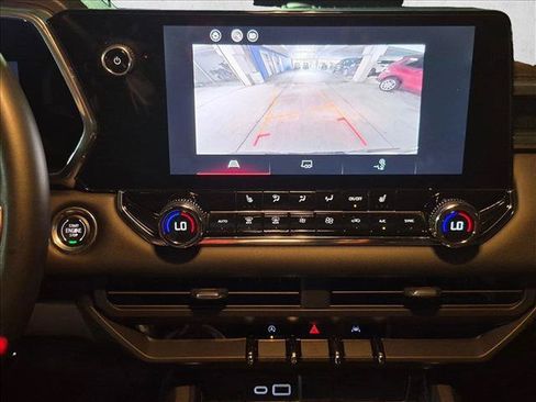 Used 2023 GMC Canyon Elevation w/ Elevation Premium Package RWD image 16