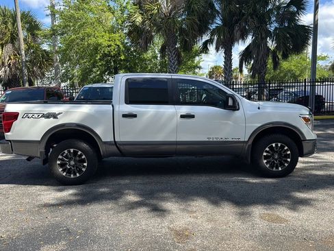 Used 2019 Nissan Titan PRO-4X w/ Pro-4x Convenience Package image 8