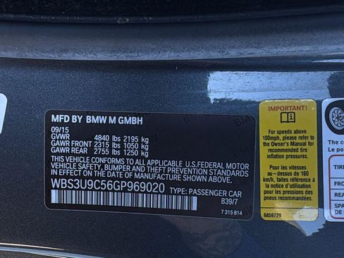 Used 2016 BMW M4 Convertible image 18