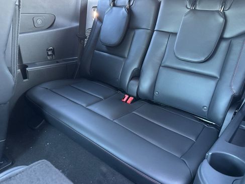 New 2026 Ford Explorer ST-Line w/ ST-Line Street Pack AWD/4WD image 23