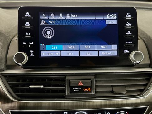 Used 2020 Honda Accord Sport image 16