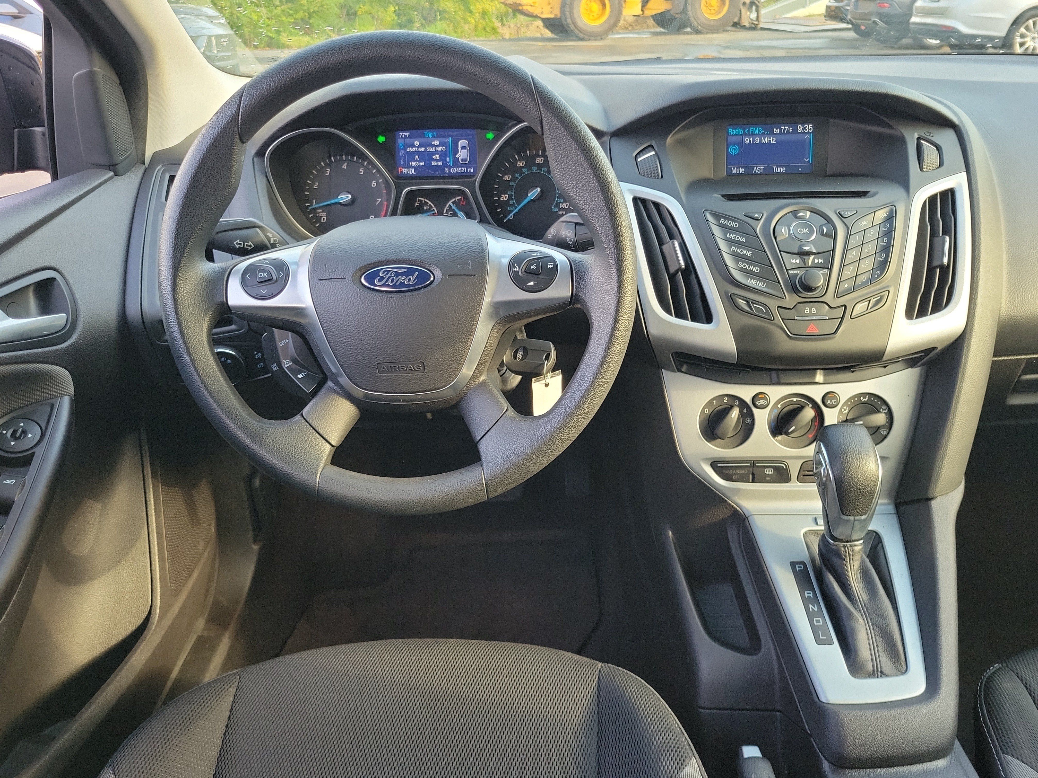 Used 2014 Ford Focus SE FWD image 10