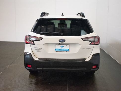 Used 2025 Subaru Outback Premium AWD/4WD image 5